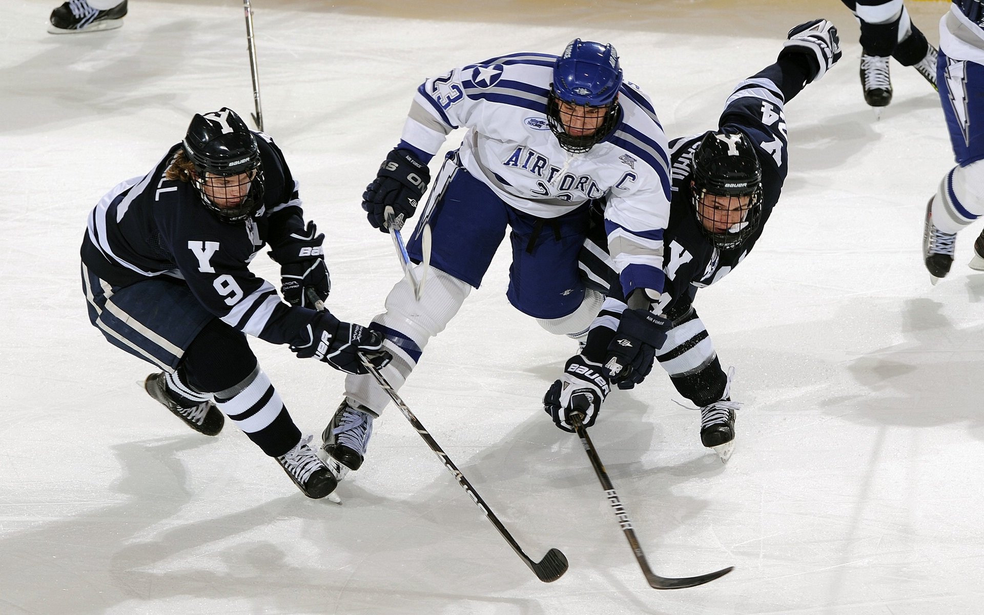 湖人防守反击战术奏效,赢下强强对决,湖人队防守策略