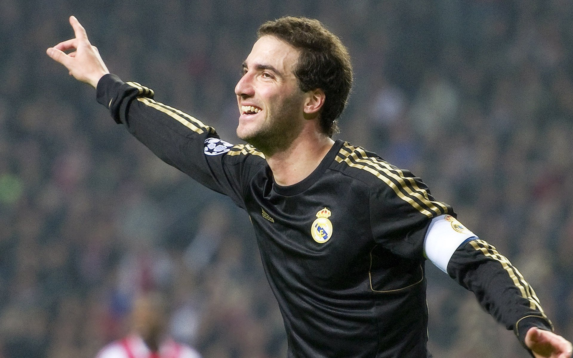 法甲领跑者巴黎圣日耳曼又一场大胜!,巴黎圣日耳曼几次法甲冠军